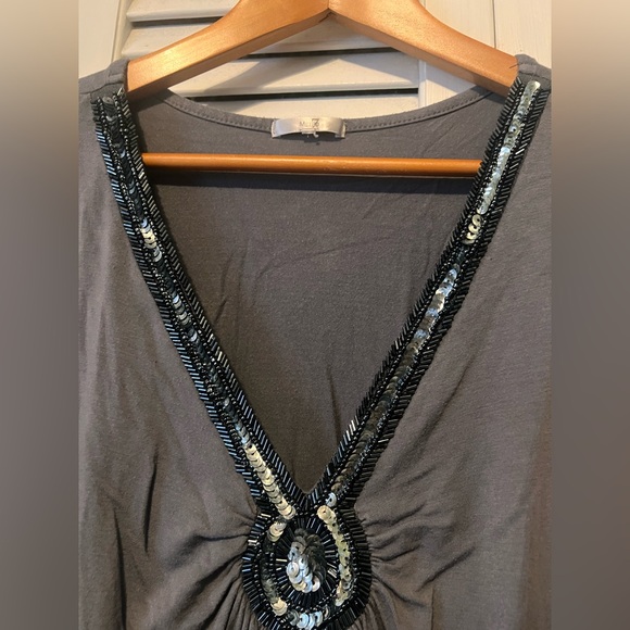 Metro 7 Grey Bead & Sequin Neckline Knit Top Plus - Picture 4 of 8